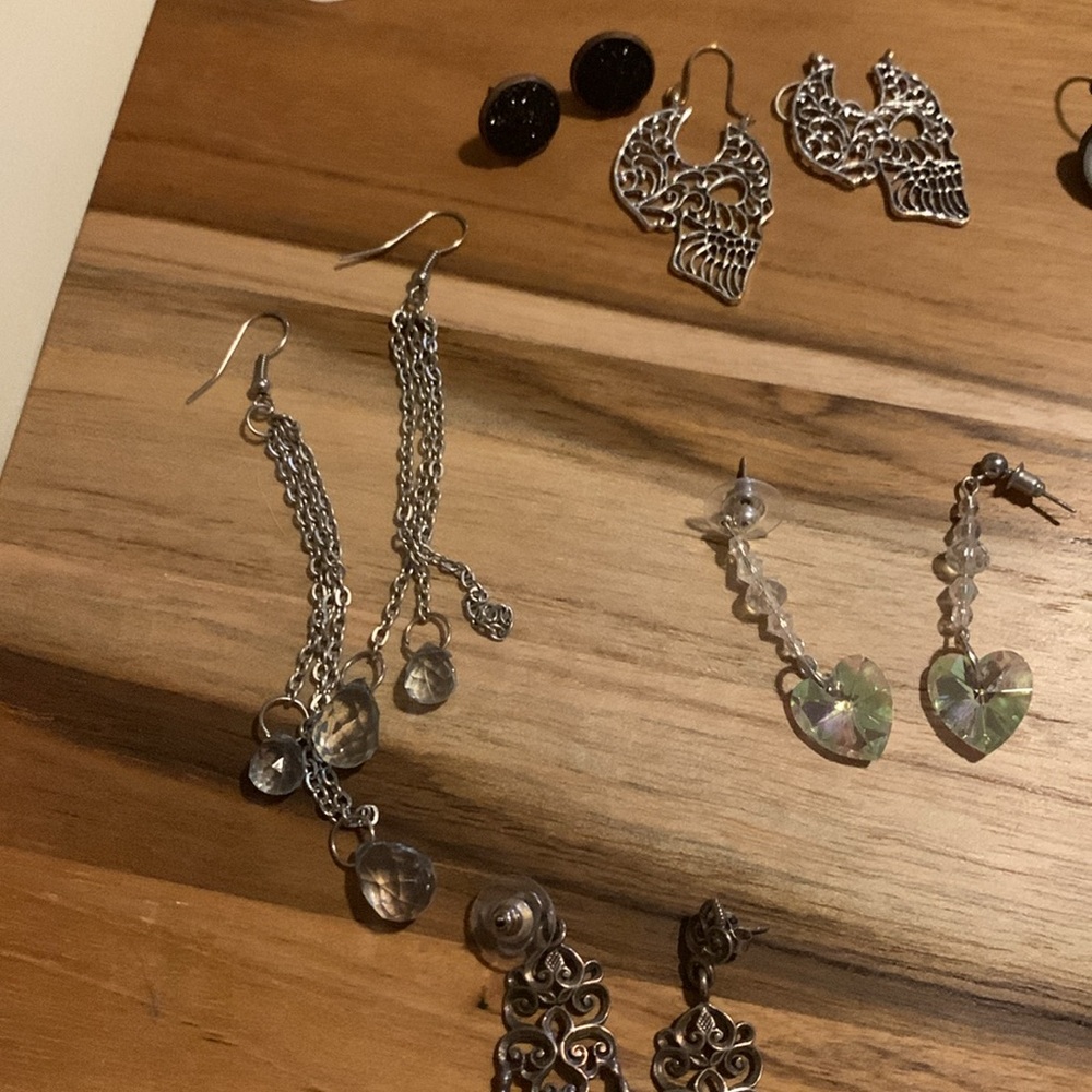 Earring bundle - Picture 2 of 6